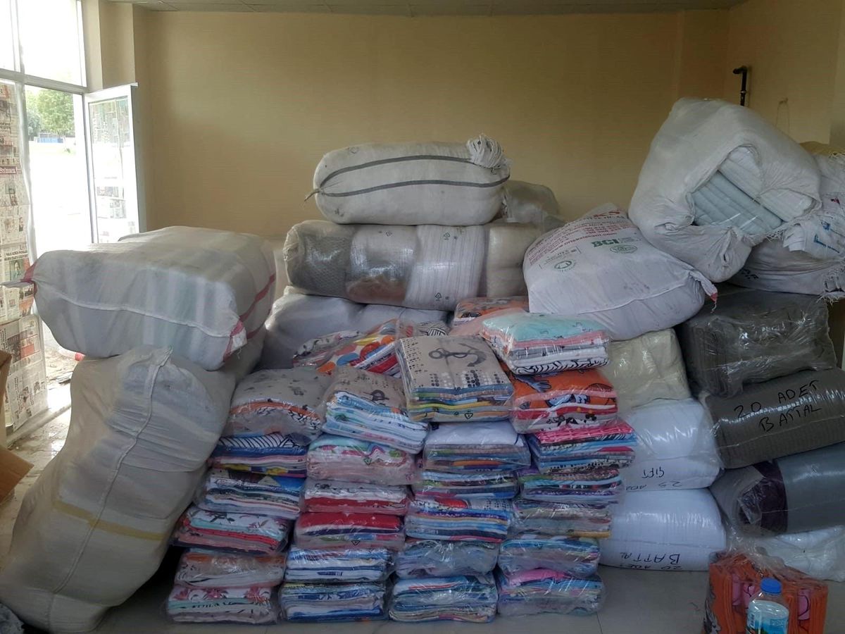 Denizli\'de 300 bin TL değerindeki tekstil malzemeleri ele geçirildi