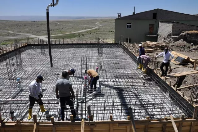 Erentepe beldesinde yapımına başlanan caminin temeli atıldı