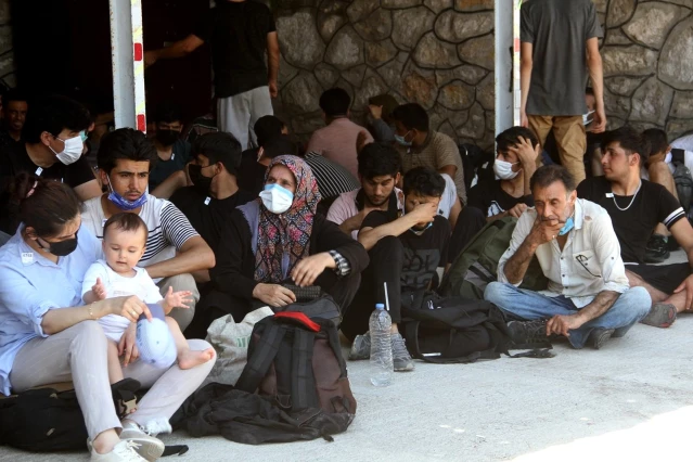 Fethiye'de teknedeki 120 düzensiz göçmen yakalandı