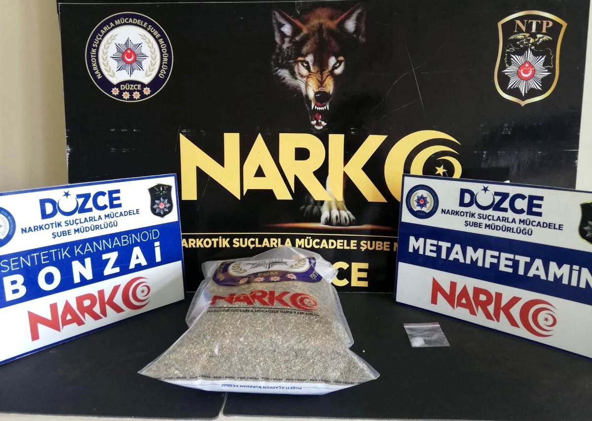 İl dışından uyuşturucu getiren zehir tacirleri suçüstü yakalandı