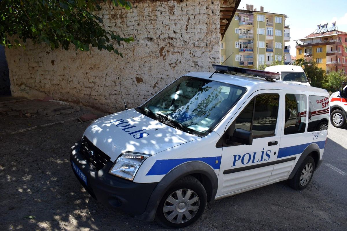 İnşaat hırsızlığına 2 tutuklama