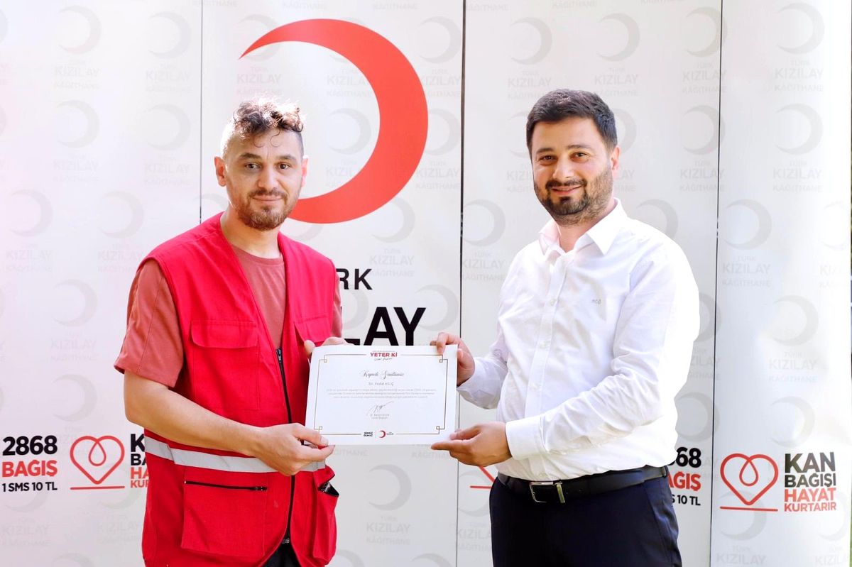 Kağıthane Kızılay\'dan pandemi sürecinde rol üstlenen vatandaşlara teşekkür belgesi