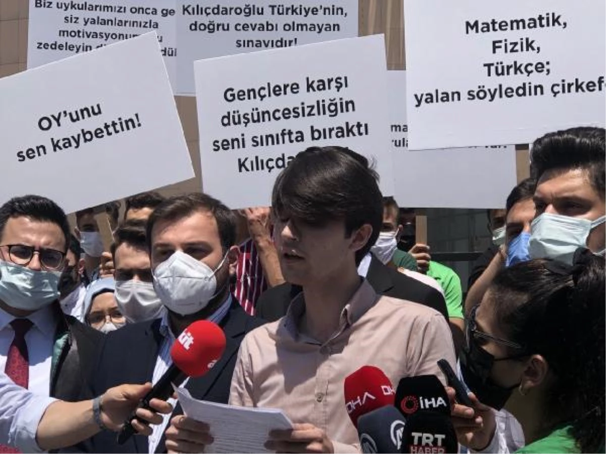 Üniversite sınavına giren gençler, Kılıçdaroğlu\'na 1 liralık manevi tazminat davası açtı