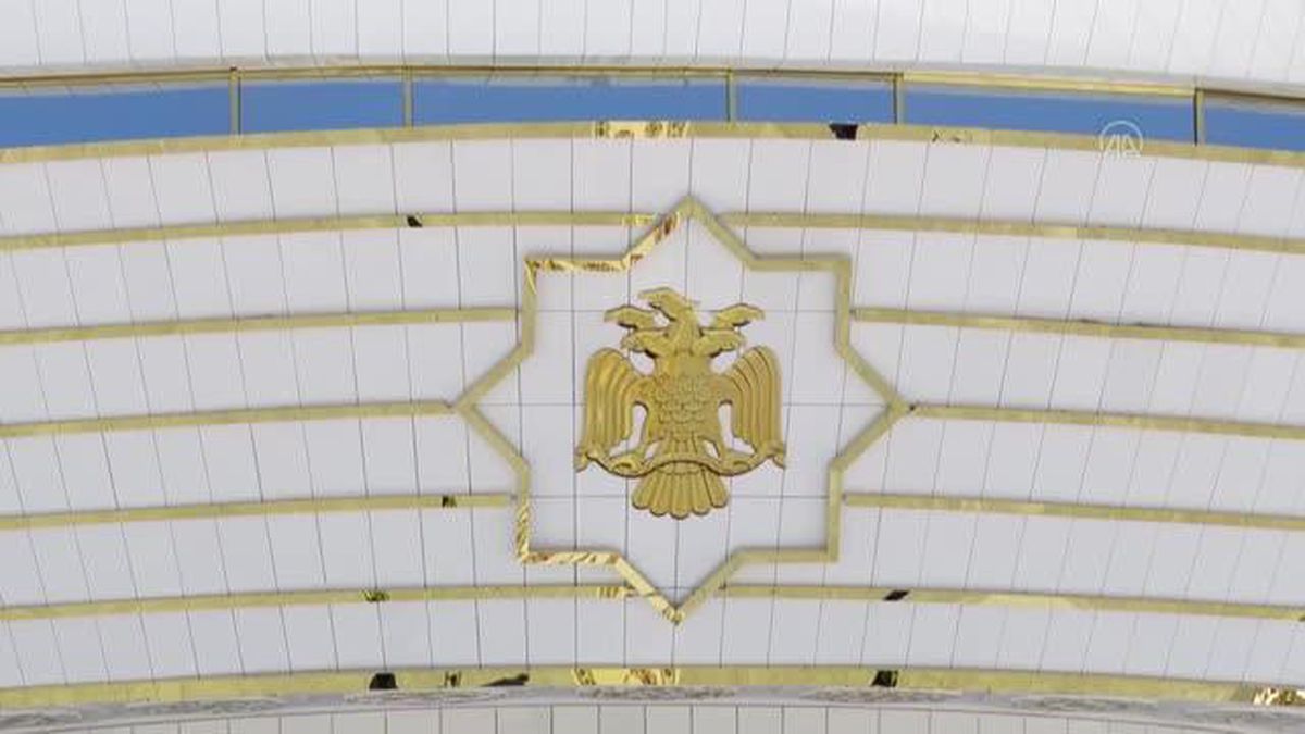 Son dakika haber! Kırgızistan Cumhurbaşkanı Caparov, Türkmenistan\'a resmi ziyarette bulundu