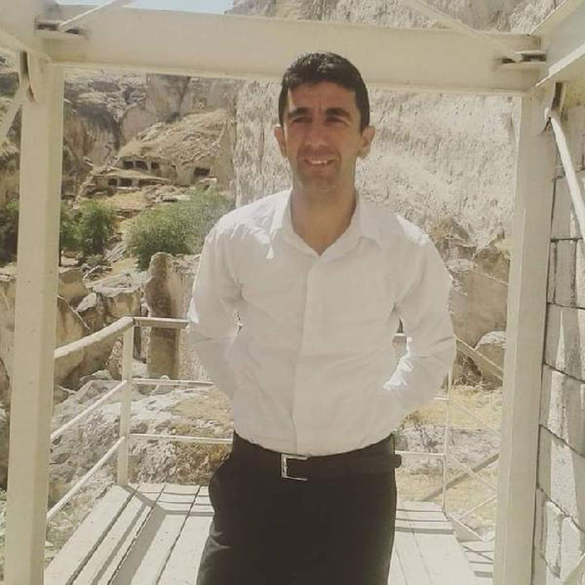 Mardin\'de iki ailenin mera kavgası; baba öldü, oğlu yaralı