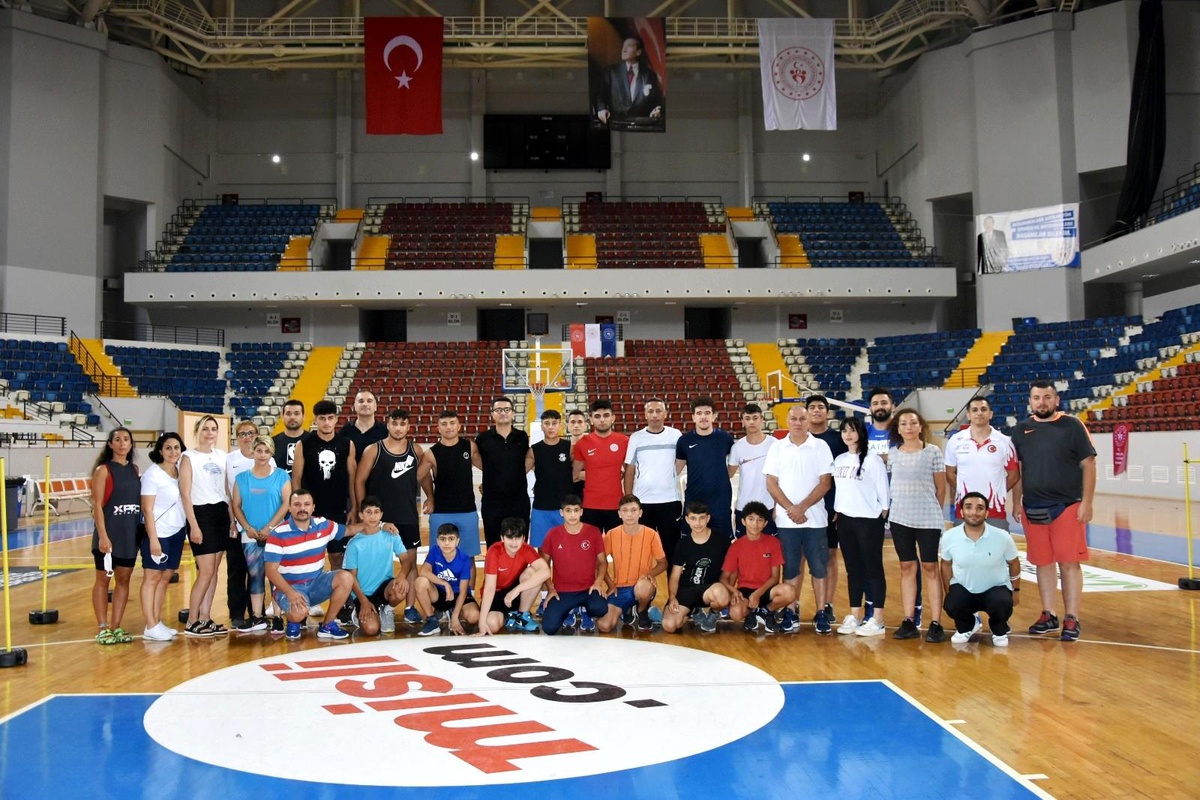 Mersin\'de sporculara yetenek taraması modelleme aşamaları yapıldı