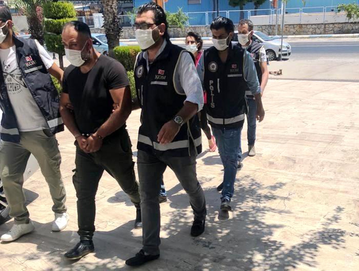 Milas\'ta 3 kişi uyuşturucudan tutuklandı