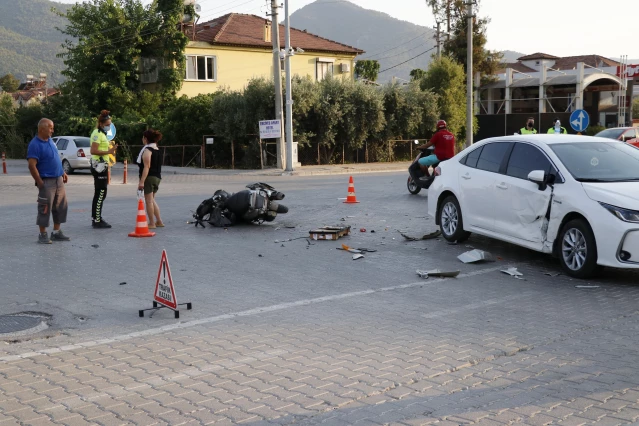 Otomobille çarpışan motosikletin sürücüsü ağır yaralandı