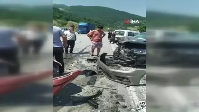 Son Dakika Sakarya Da Feci Kaza Olum Bile Onlari Ayiramadi Son Dakika