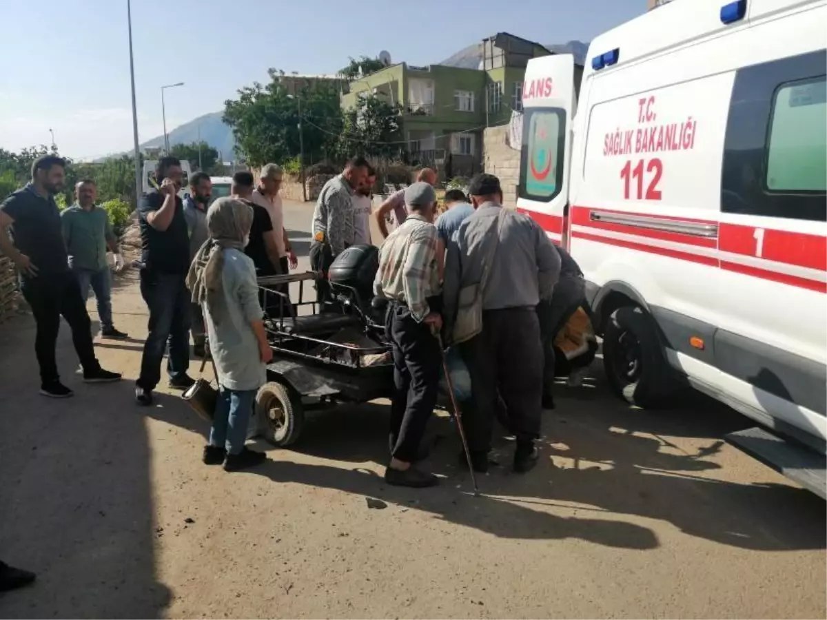 Siirt\'te kamyonet ile motosiklet çarpıştı: 1 yaralı