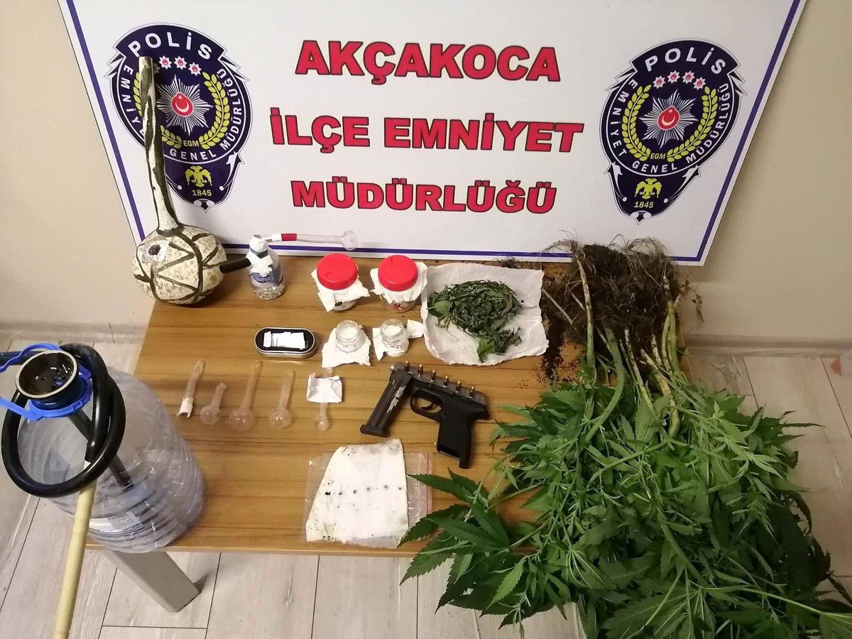 Tatil beldesinde uyuşturucu taciri şahıs tutuklandı