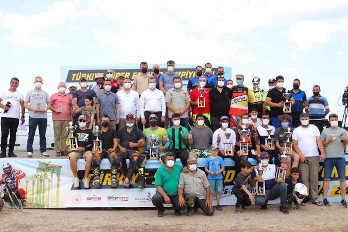 Türkiye Süper Enduro Şampiyonası\'na Bergama ev sahipliği yaptı