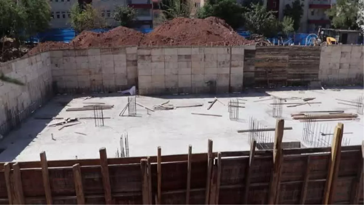 Yapı ömrünü tamamlamış 11 okul binası yıkılıp yeniden yapılacak