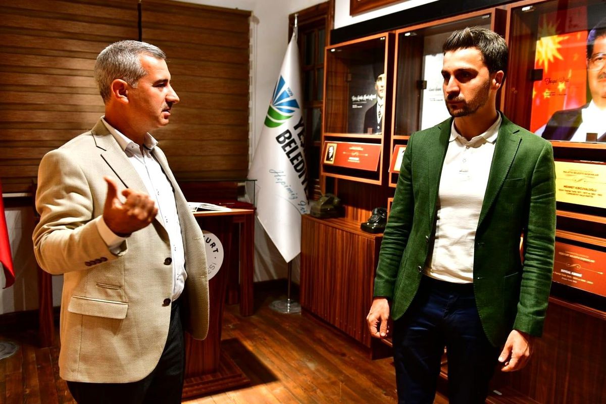 AK Partili Arvas\'dan, Yeşilyurt lezzet caddesine tam not