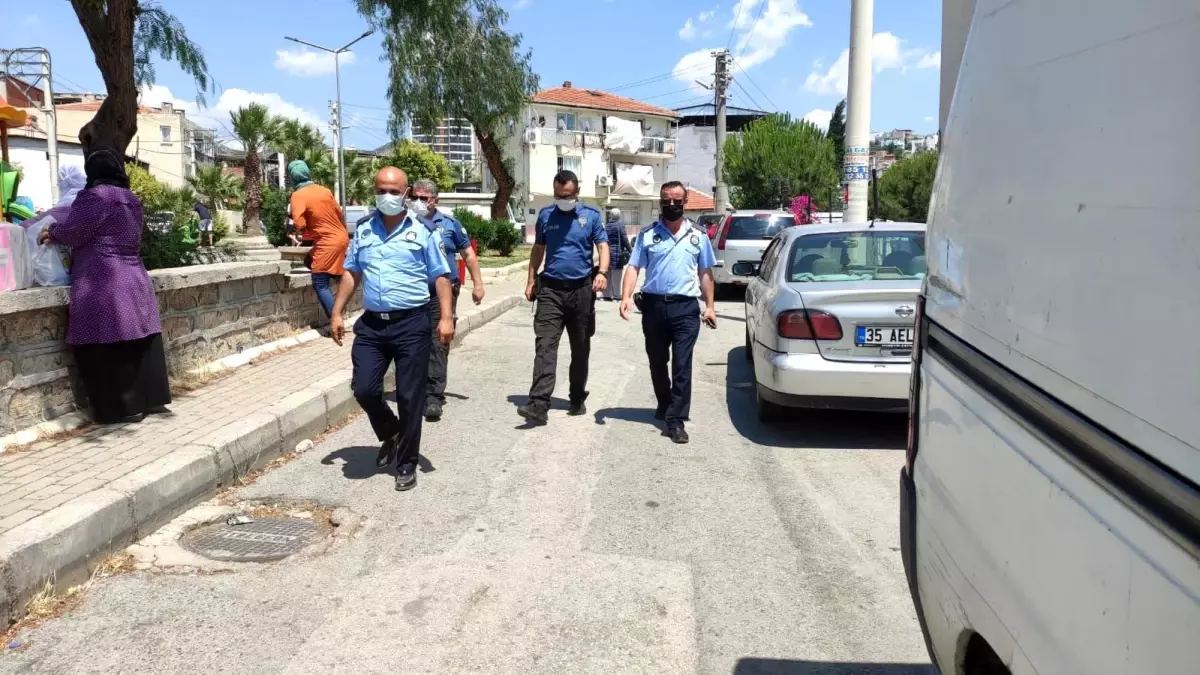 Bayraklı zabıtası pazaryerleri çevresinde denetim yaptı