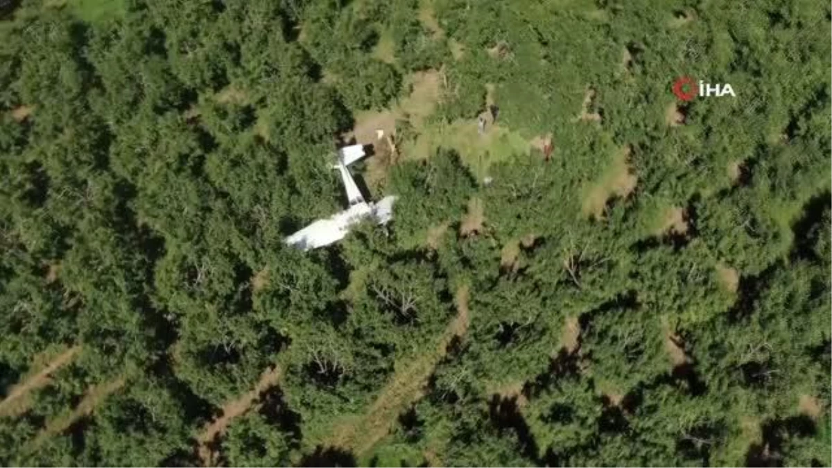 Bursa\'da havaalanına inmeye ramak kala armut bahçesine inen uçak drone ile görüntülendi