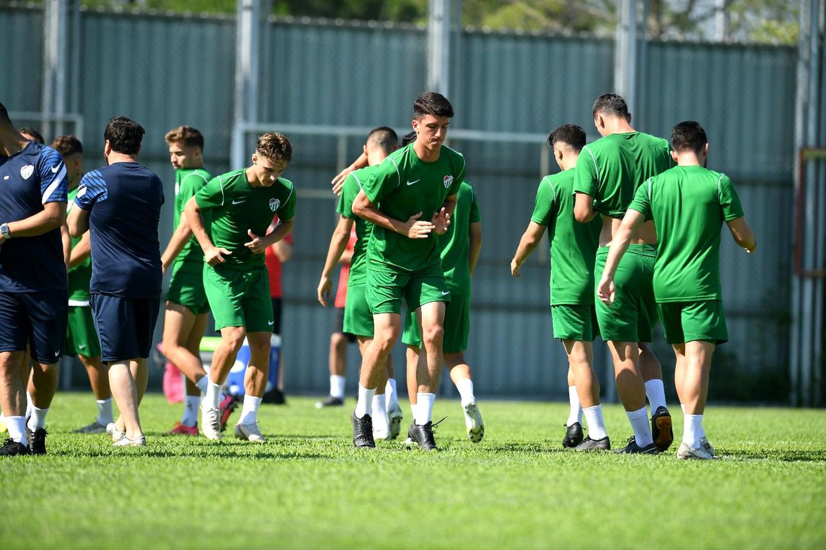 Bursaspor\'da yeni sezon hazırlıkları devam ediyor