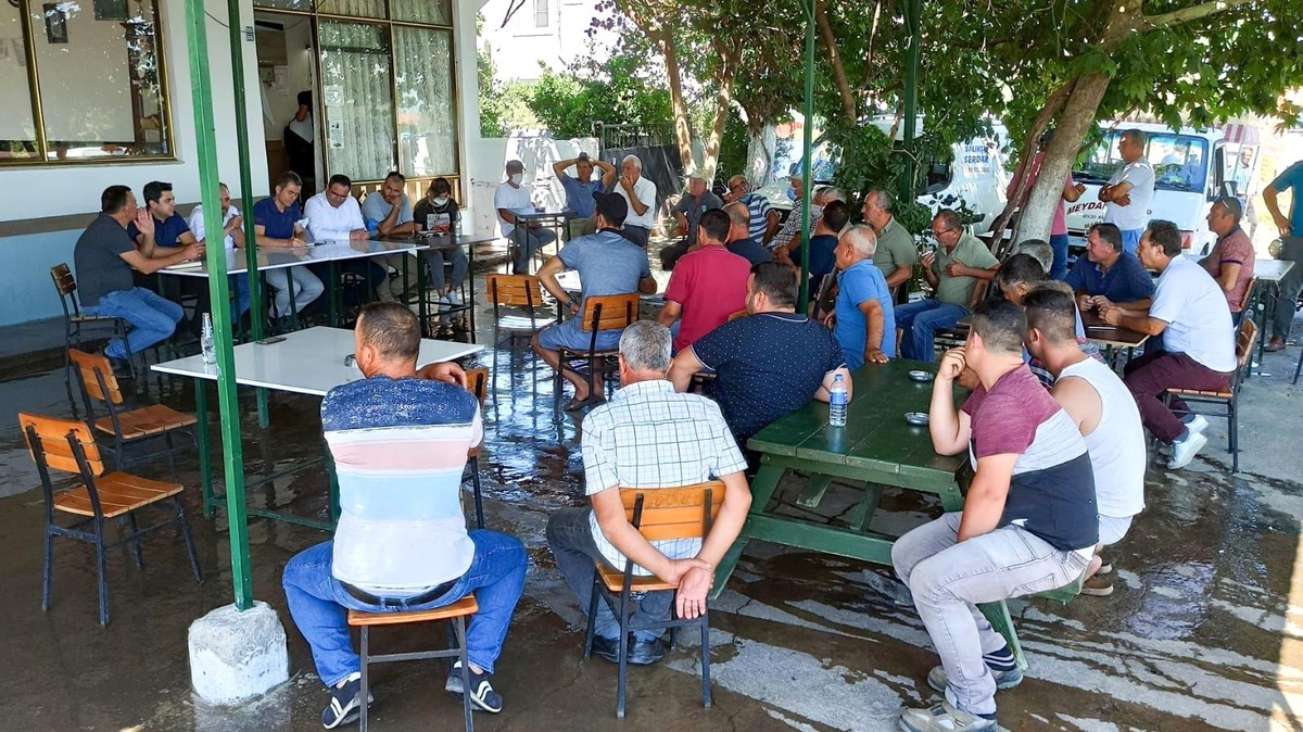 Büyükşehir bürokratları vatandaşları dinlemeye devam ediyor
