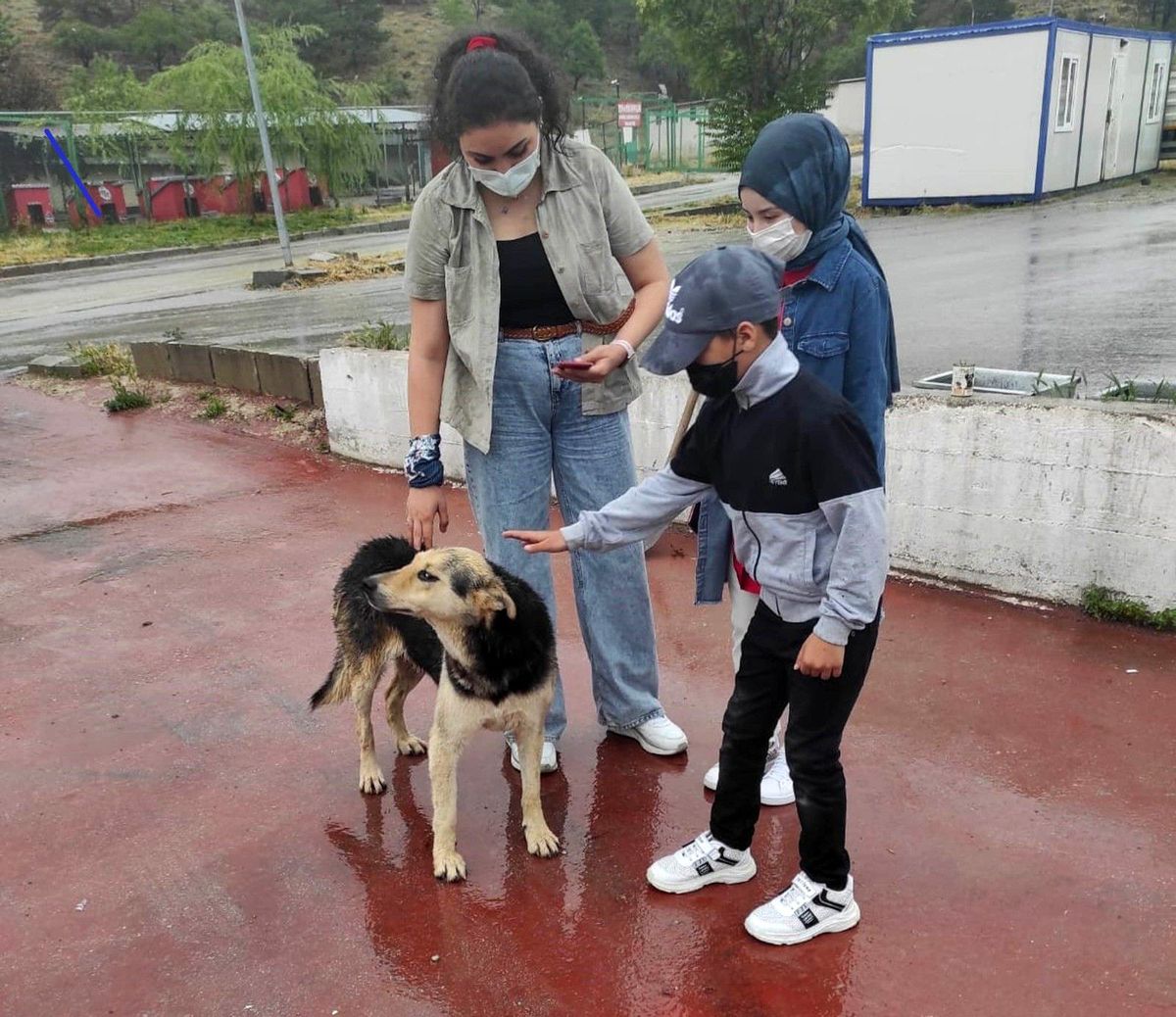 Çankaya\'daki mülteci çocuklardan barınak ziyareti