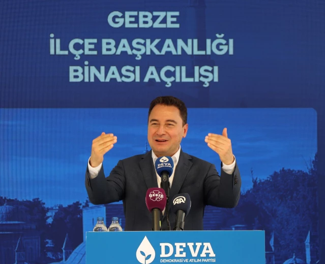 DEVA Partisi Genel Başkanı Babacan, çeşitli temaslarda bulundu
