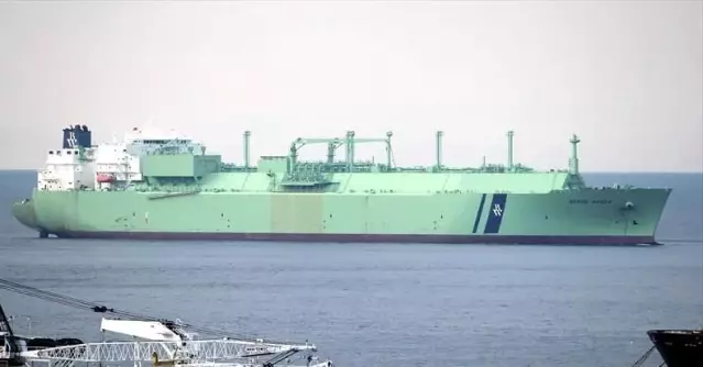 Türkiye'nin ilk FSRU gemisi Ertuğrul Gazi'ye ilk sıvı doğal gaz nakli başladı (2) Türkiye'nin ilk FSRU gemisi Ertuğrul Gazi'ye ilk sıvı doğal gaz nakli başladı (2)