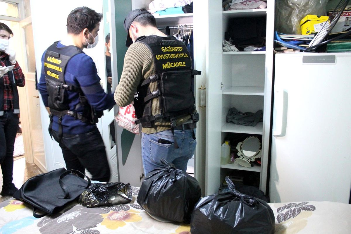 Son dakika haberleri! Gaziantep\'te dev narkotik operasyonu: 310 kişi hakkında gözaltı kararı verildi