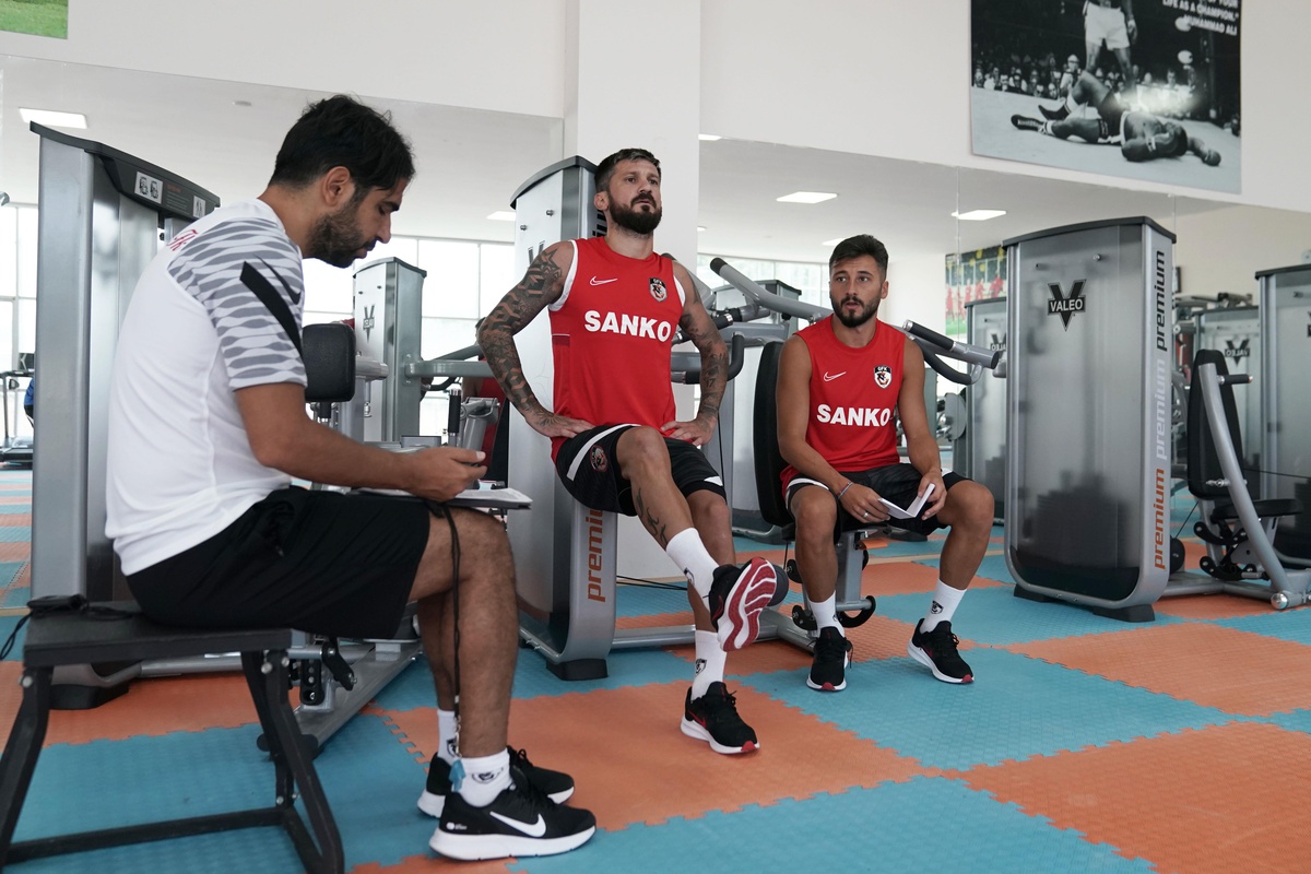 Gaziantep\'te futbolculara sakatlık risk analiz testi yapıldı