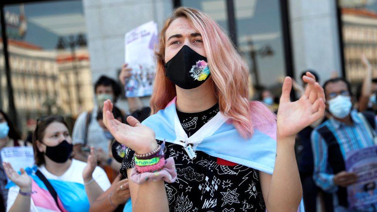 İspanya, 16 yaş ve üstü trans bireylere \'cinsiyetlerini özgürce belirleme\' hakkı vermeye hazırlanıyor