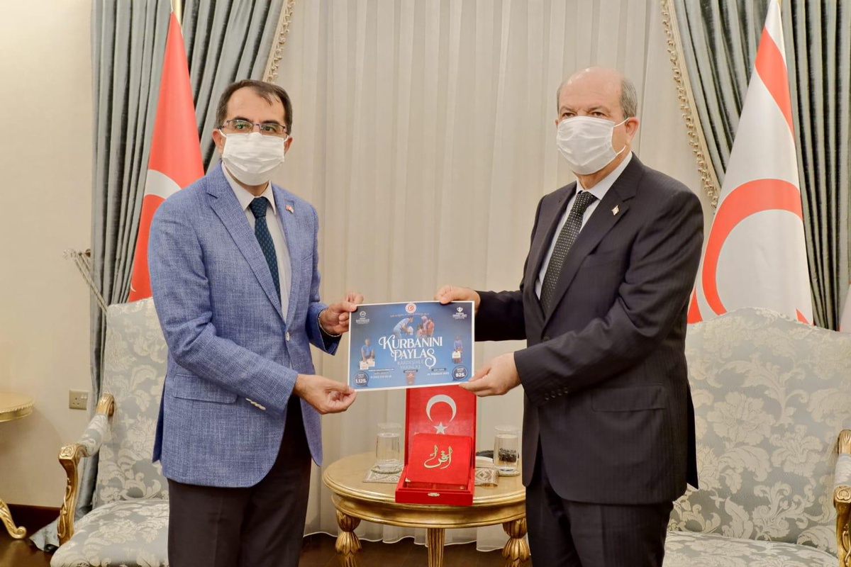 KKTC Cumhurbaşkanı Ersin Tatar, kurbanını Türkiye Diyanet Vakfı\'na bağışladı