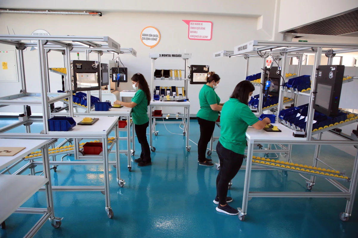 Mersin Model Fabrika ve Yenilik Merkezi, firmaların üretim ve kalitesine katkı sağlıyor