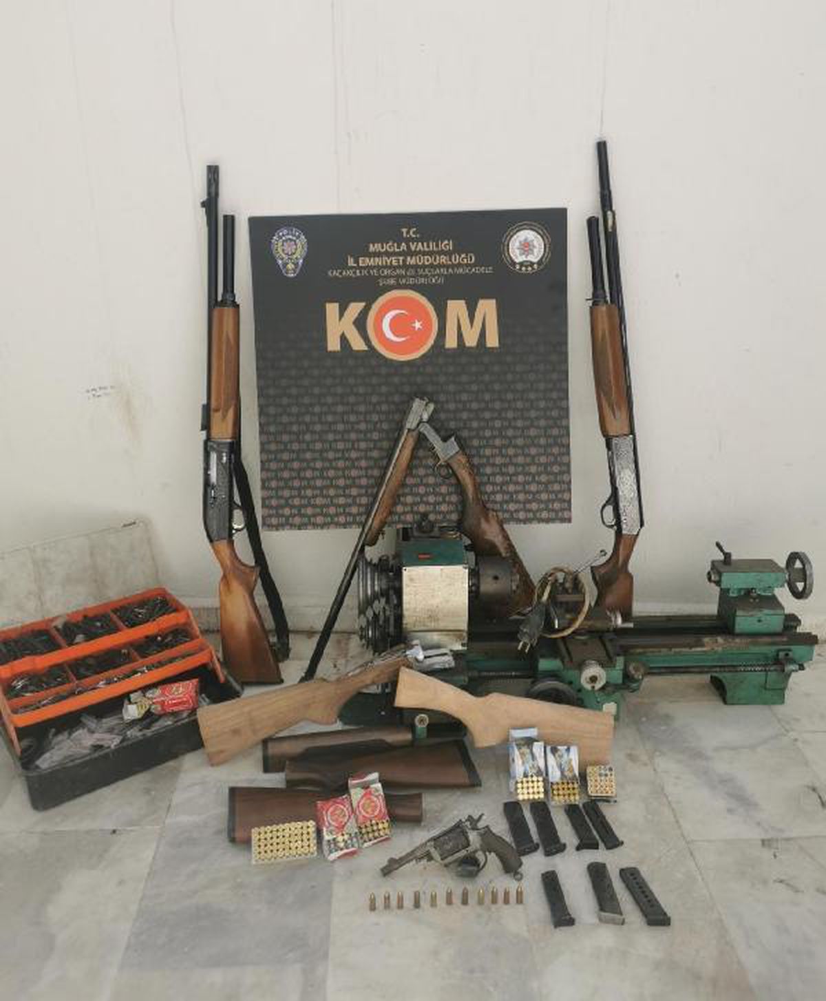 Muğla merkezli 2 ilde silah kaçakçılığı operasyonu: 7 gözaltı