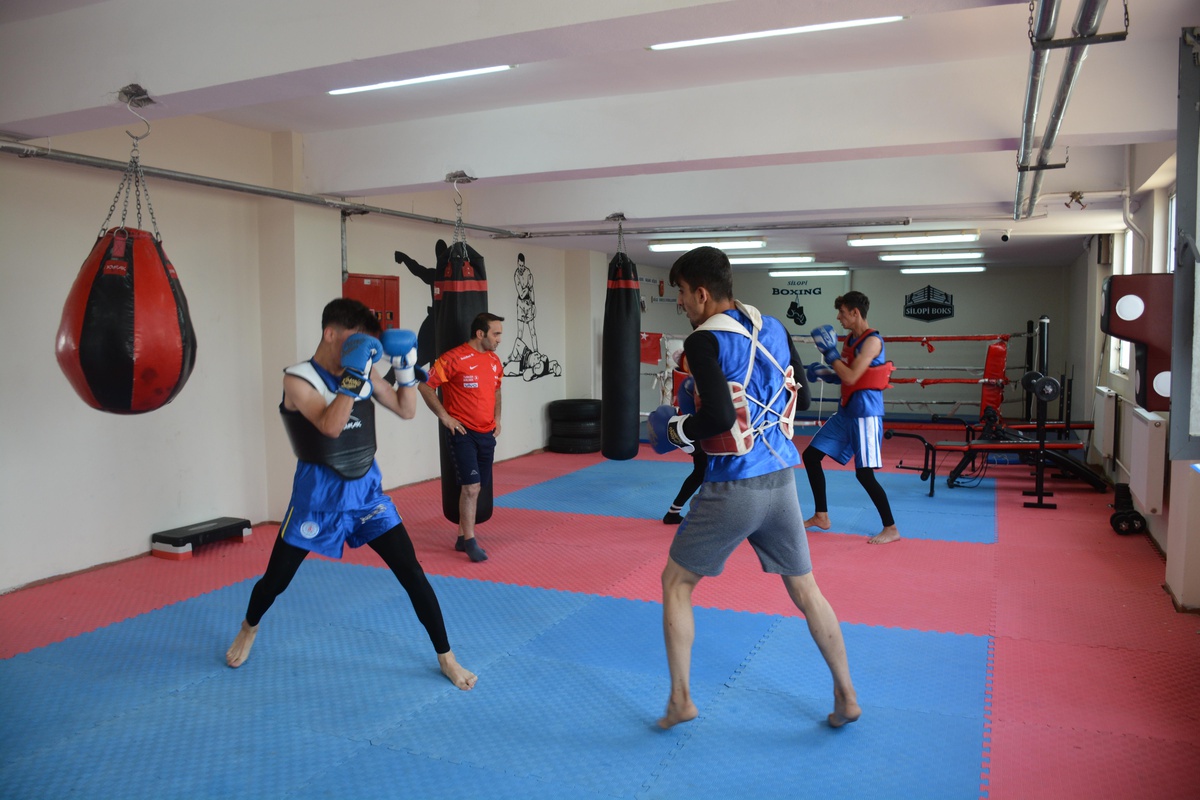 Şırnaklı sporcular, Türkiye Wushu Şampiyonası\'na hazırlanıyor