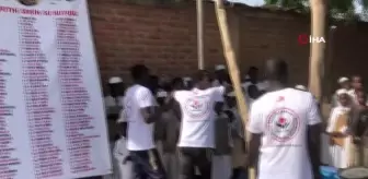 Türkiye'den Afrikaya uzanan iyilik hareketiSuyu gören Afrikalı çocukların sevinci duygulandırdı