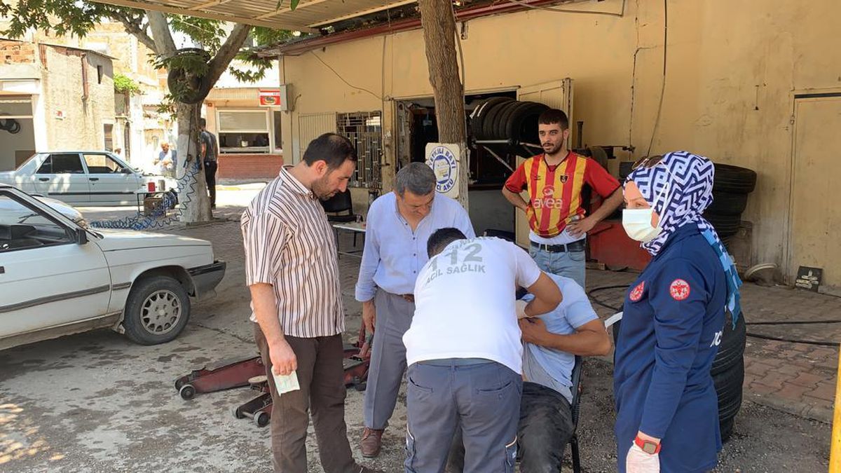 Adıyaman\'da otomobil ile elektrikli bisiklet çarpıştı: 1 yaralı