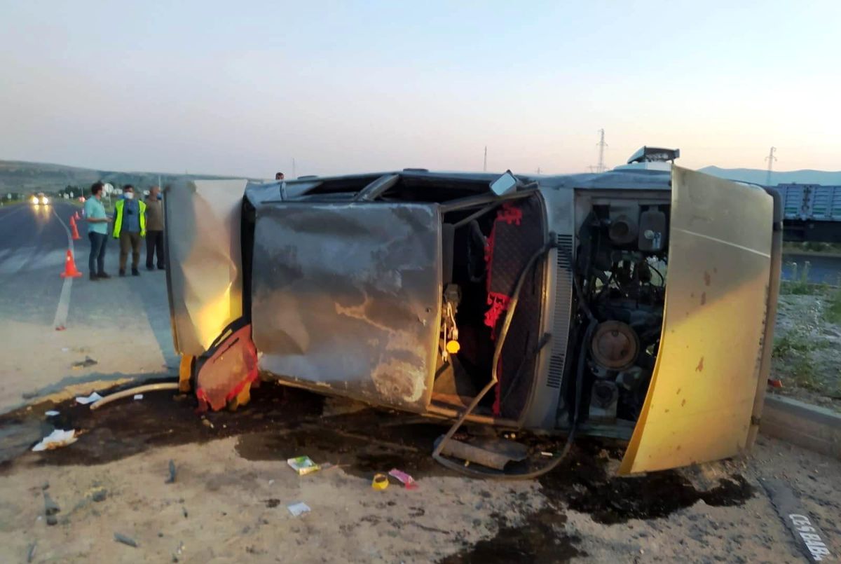 Ahlat\'ta trafik kazası: 1 yaralı