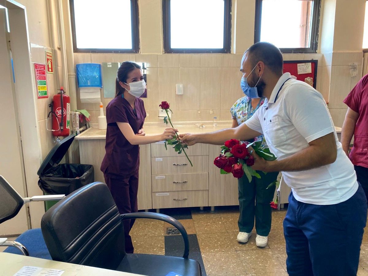 AK Gençler sağlık çalışanlarını unutmadı