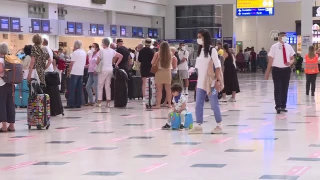 Antalya'ya her gün yaklaşık 15 bin Rus turist geliyor
