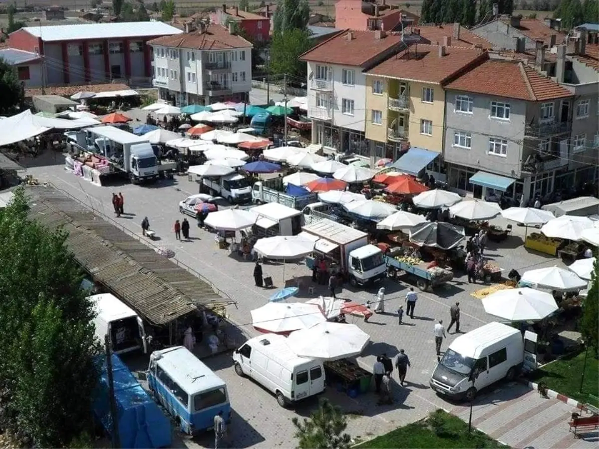 Aslanapa\'da halk pazarı ve canlı hayvan pazarının günü değişti