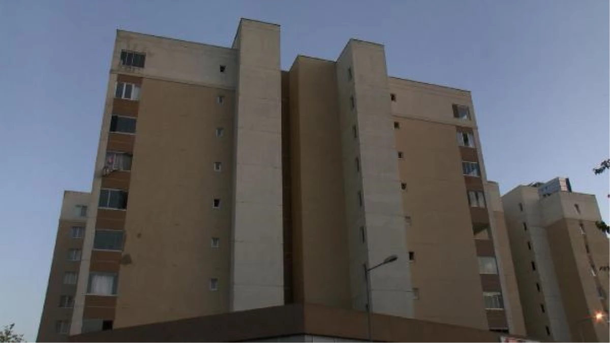 Son dakika haberi | Esenyurt\'ta 8. kattan düşen çocuk hayatını kaybetti