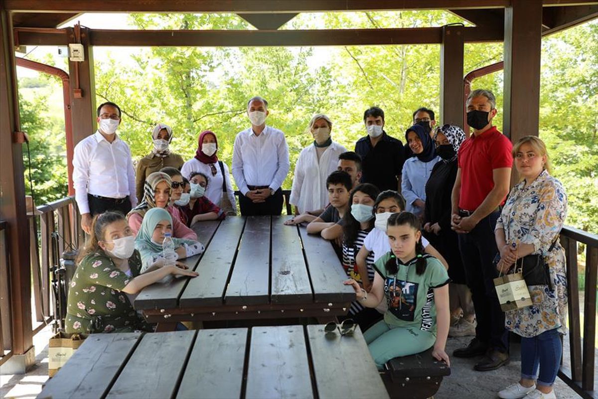 Görme Engelli Öğrenciler Dostum\'a misafir oldu