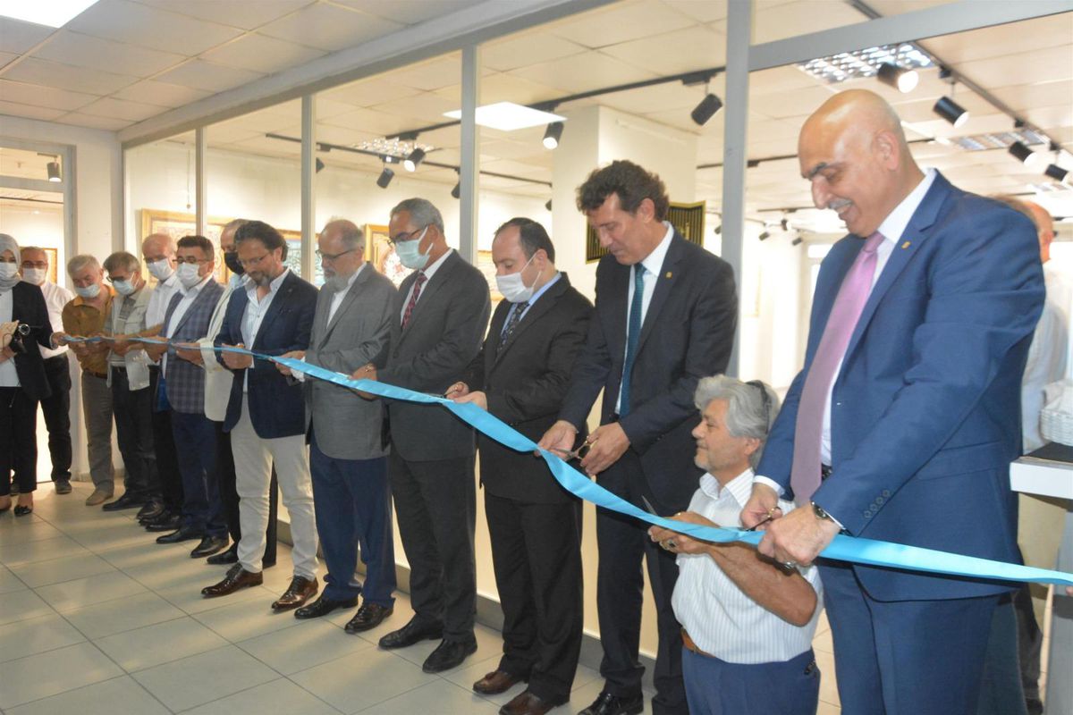 Hattat Mustafa Antika, Balıkesir\'de sergi açtı