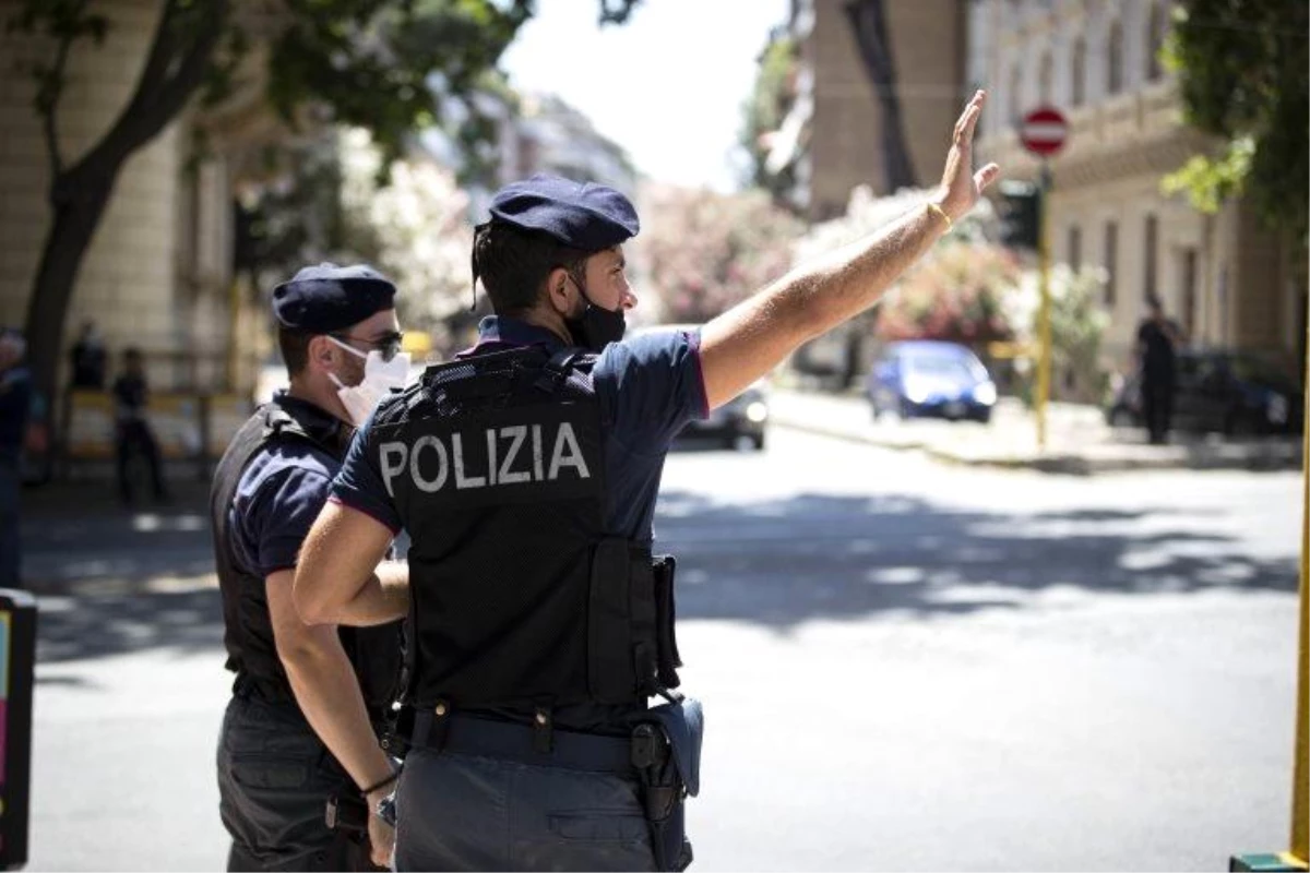 İtalya\'da cezaevinde polis şiddeti: 52 görevli hakkında gözaltı ve ev hapsi gibi ihtiyati tedbir kararları alındı