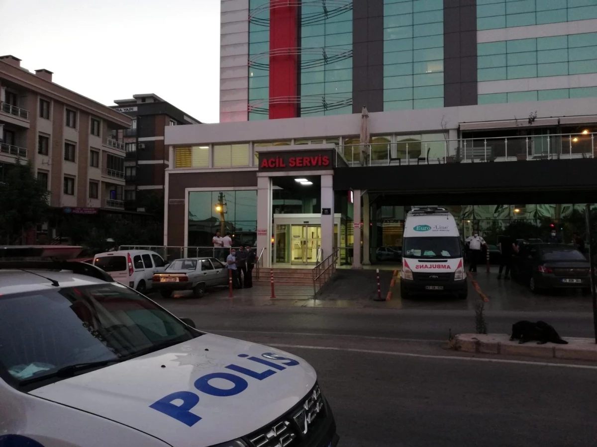 İzmir\'de silahla göğsünden vurulan kişi yaşamını yitirdi
