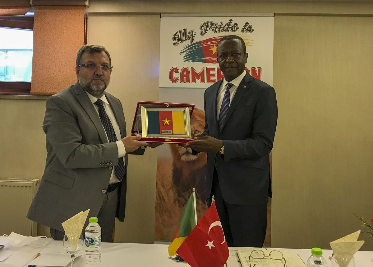 Kamerun\'un Ankara Büyükelçisi Tchatchuouwo, Türk iş insanlarını ülkesine yatırım yapmaya davet etti