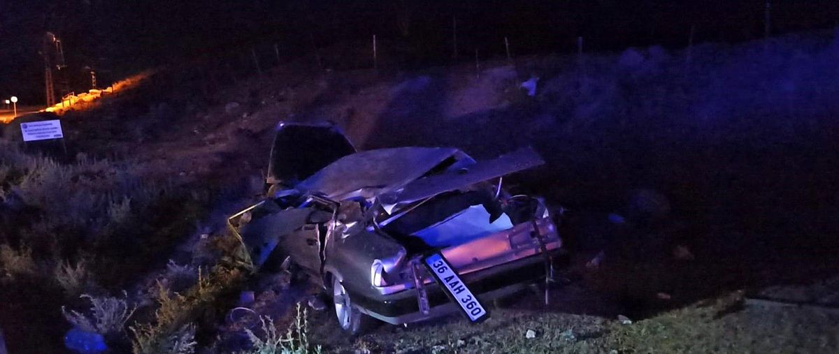 Kars\'ta trafik kazası: 1 ölü, 1 yaralı