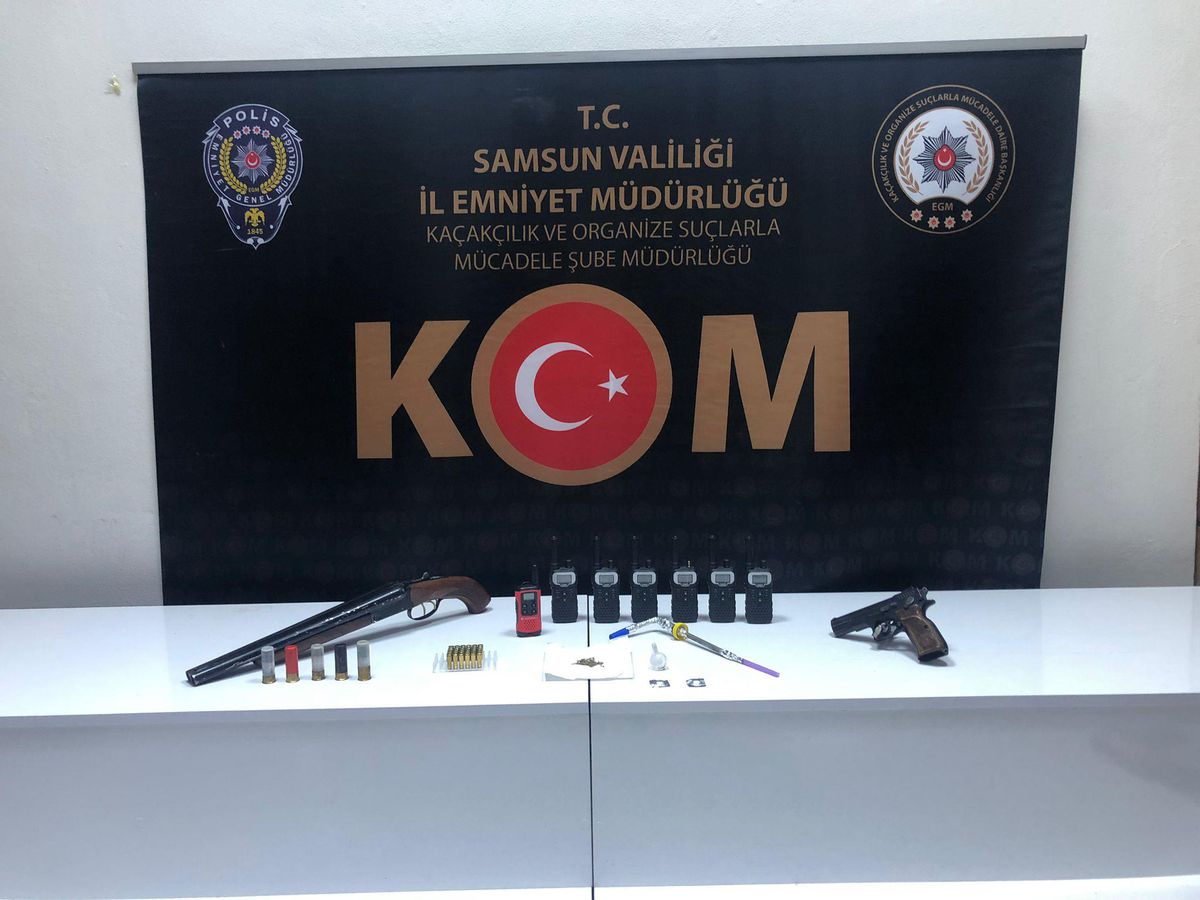 Samsun\'da "silahlı tehdit ve yağma" operasyonu: 8 gözaltı