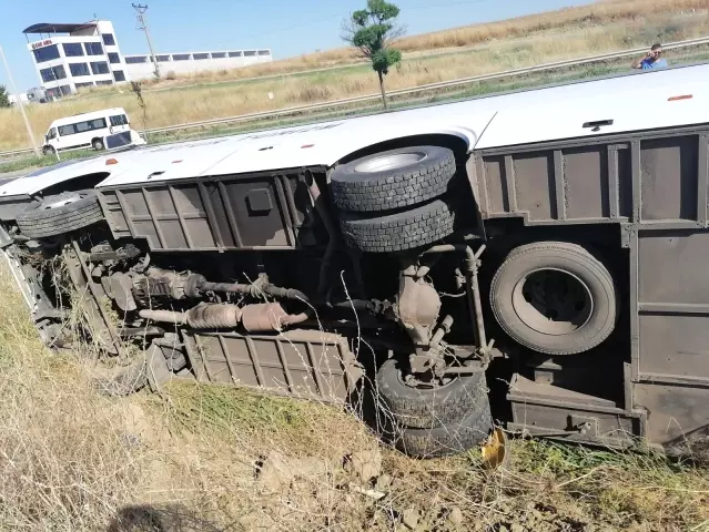 Tekirdağ'da servis aracı devrildi: 8 yaralı