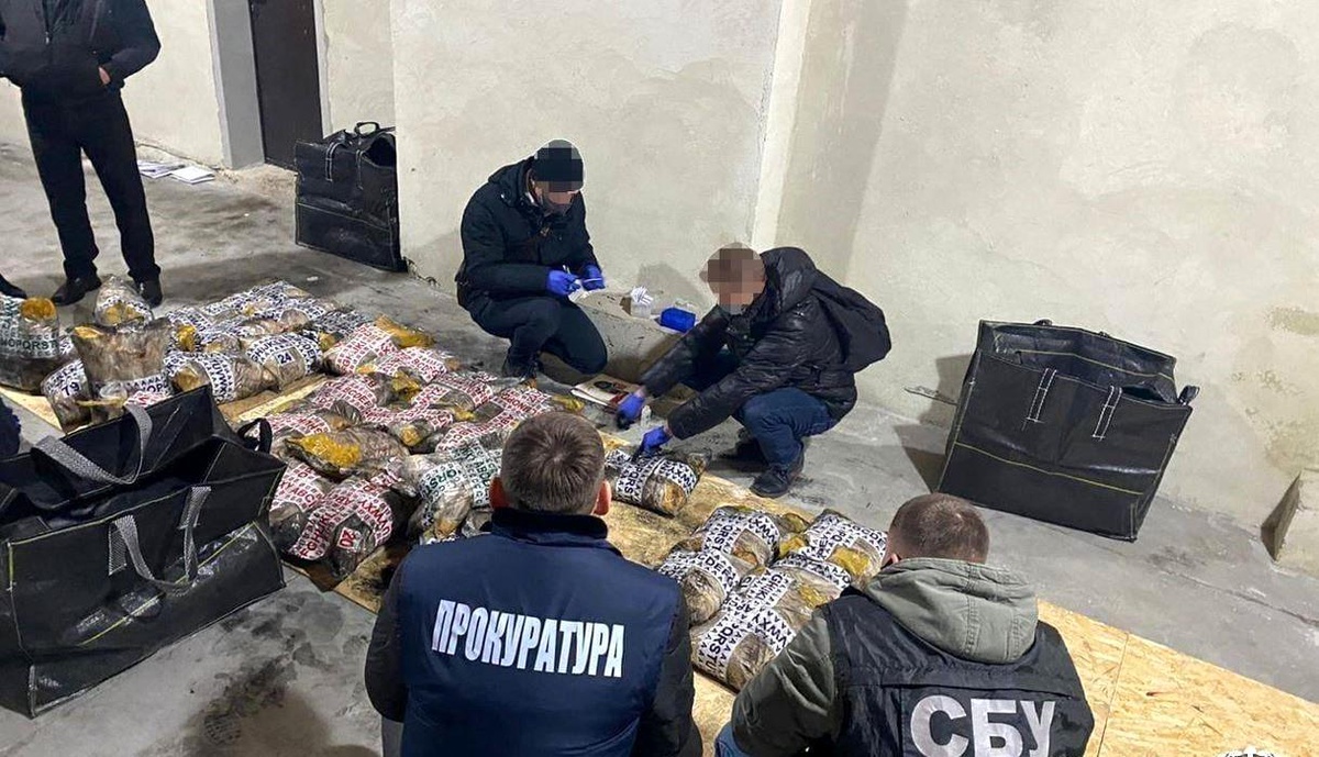 Ukrayna\'da Türk vatandaşları 1 ton eroinle yakalandı