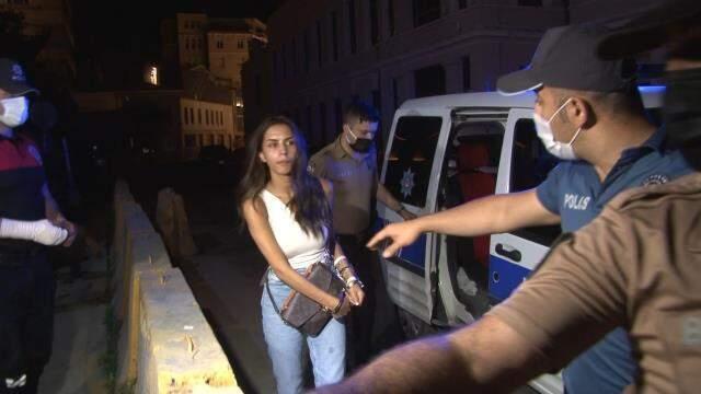 Ünlü oyuncu Ayşegül Çınar'ın olaylı gecesi! Sevgilisi, 7'si polis 12 kişiyi bıçakladı