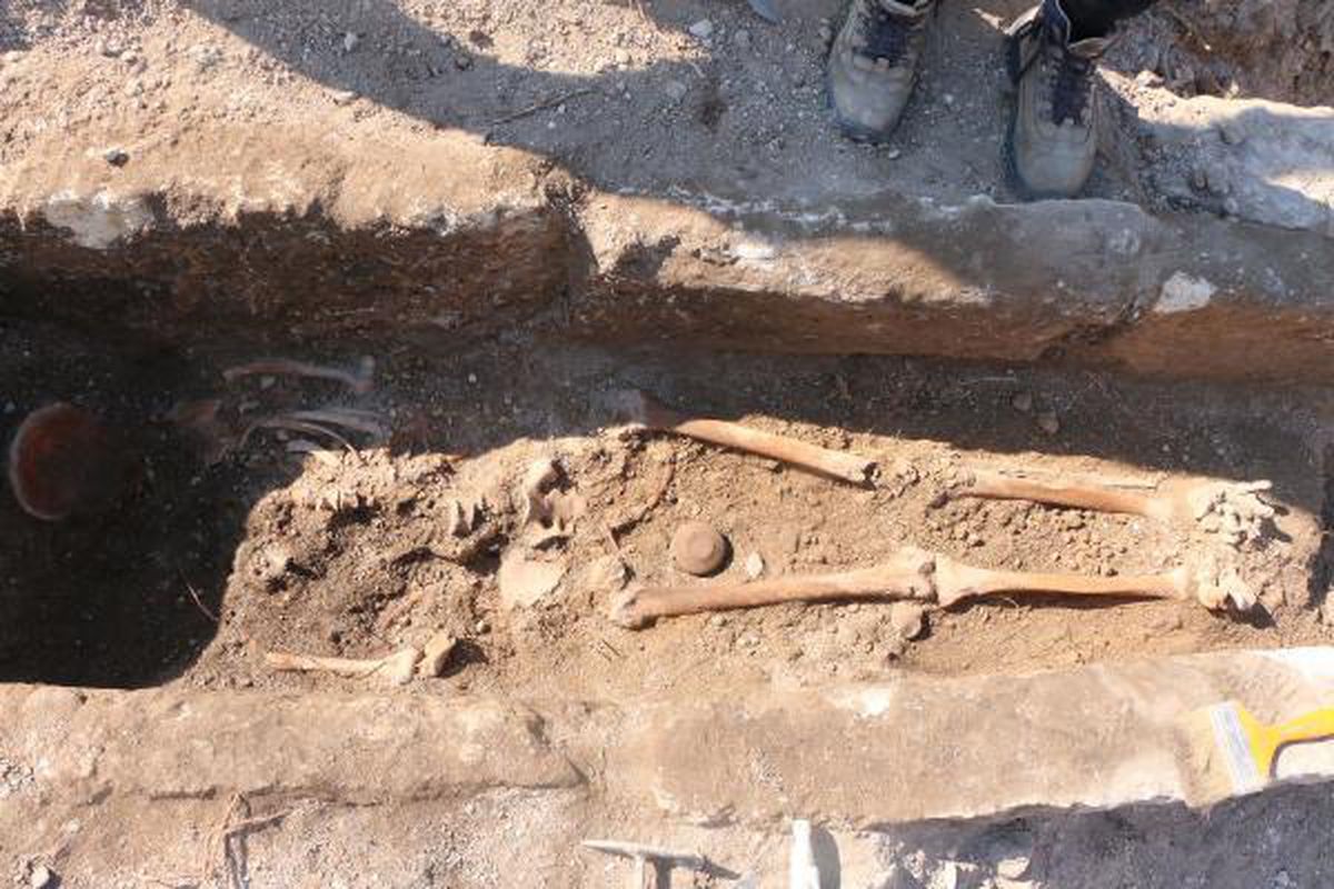 A thousand-year-old skeleton found in Perre ancient city